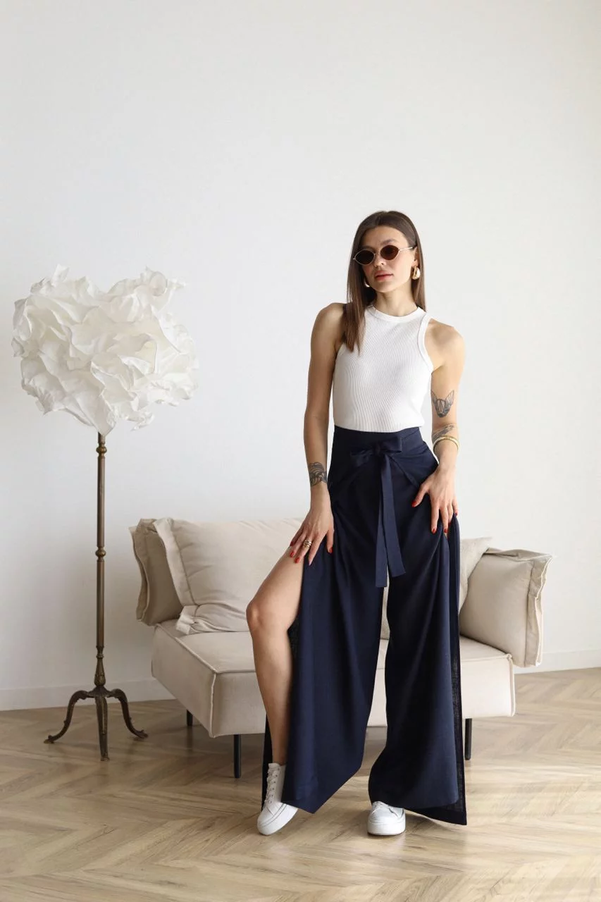 Isolde™ | Wide-Crop Trousers