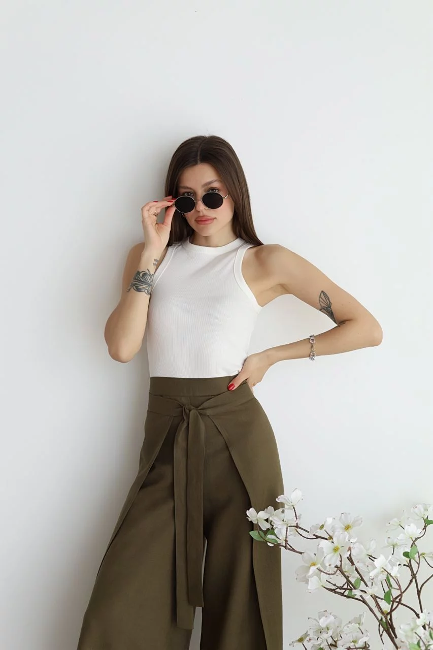 Isolde™ | Wide-Crop Trousers